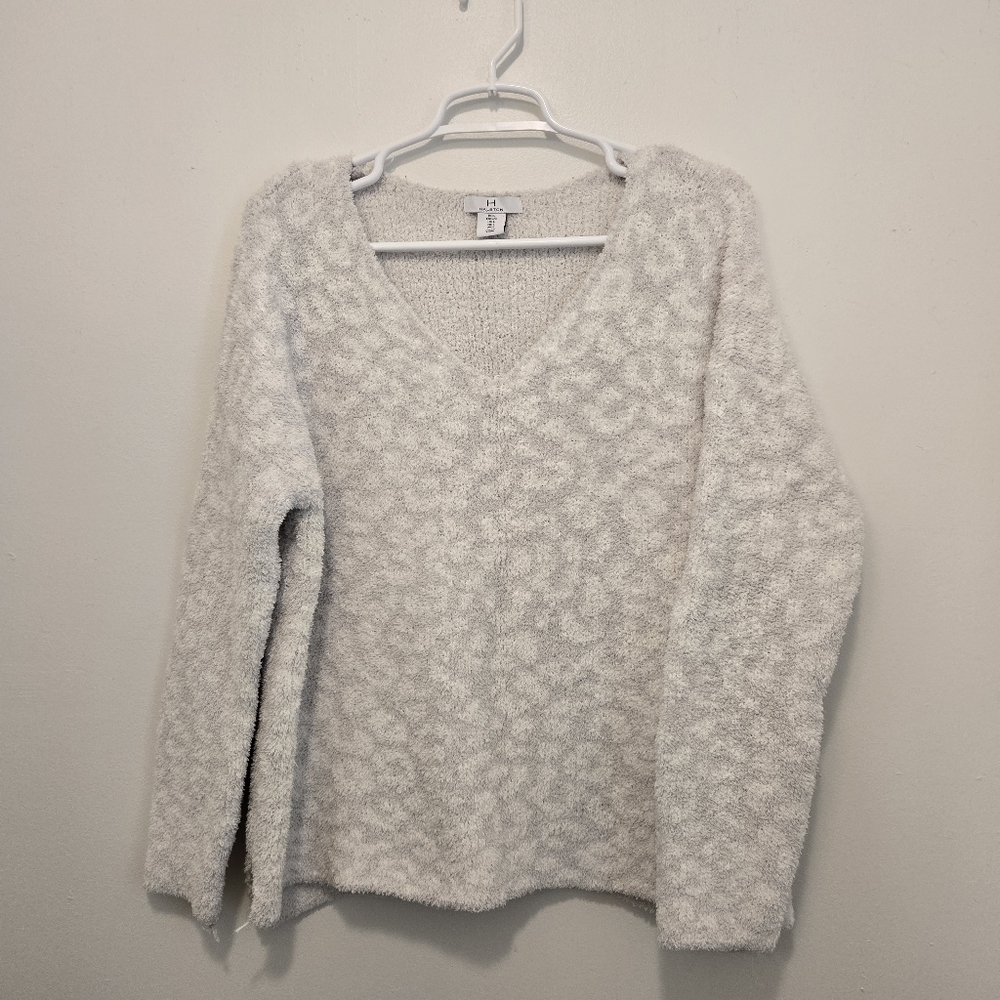 HALSTON Heritage Snow Leopard Textured Sweater